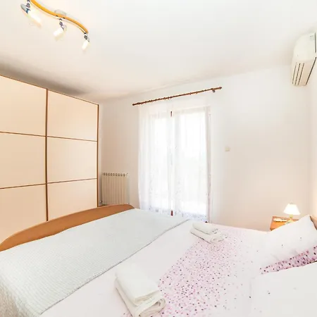 Guest house Glavan 63