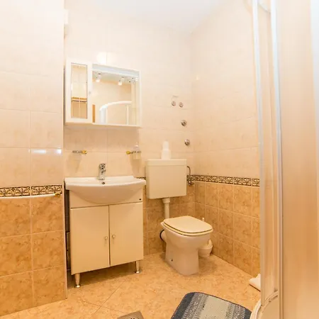 Guest house Glavan 63